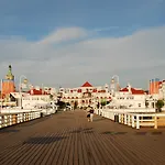 Stacja Plaza *