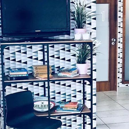 Stacja Plaza Hostel *